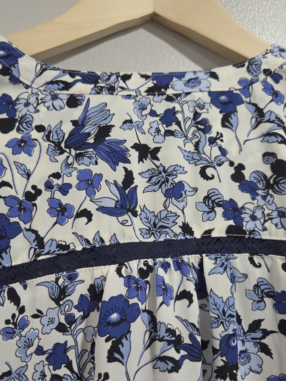 Talbots Blue and White Floral Button-Front Blouse - Picture 6 of 10